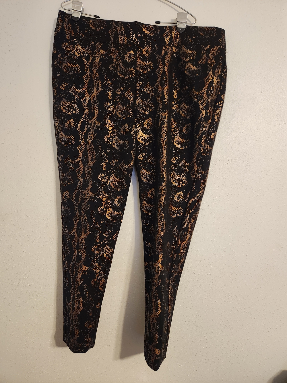 LuxeSlims Plus 2X Black Bronze Snakeskin Print Leggings Stretch Pants